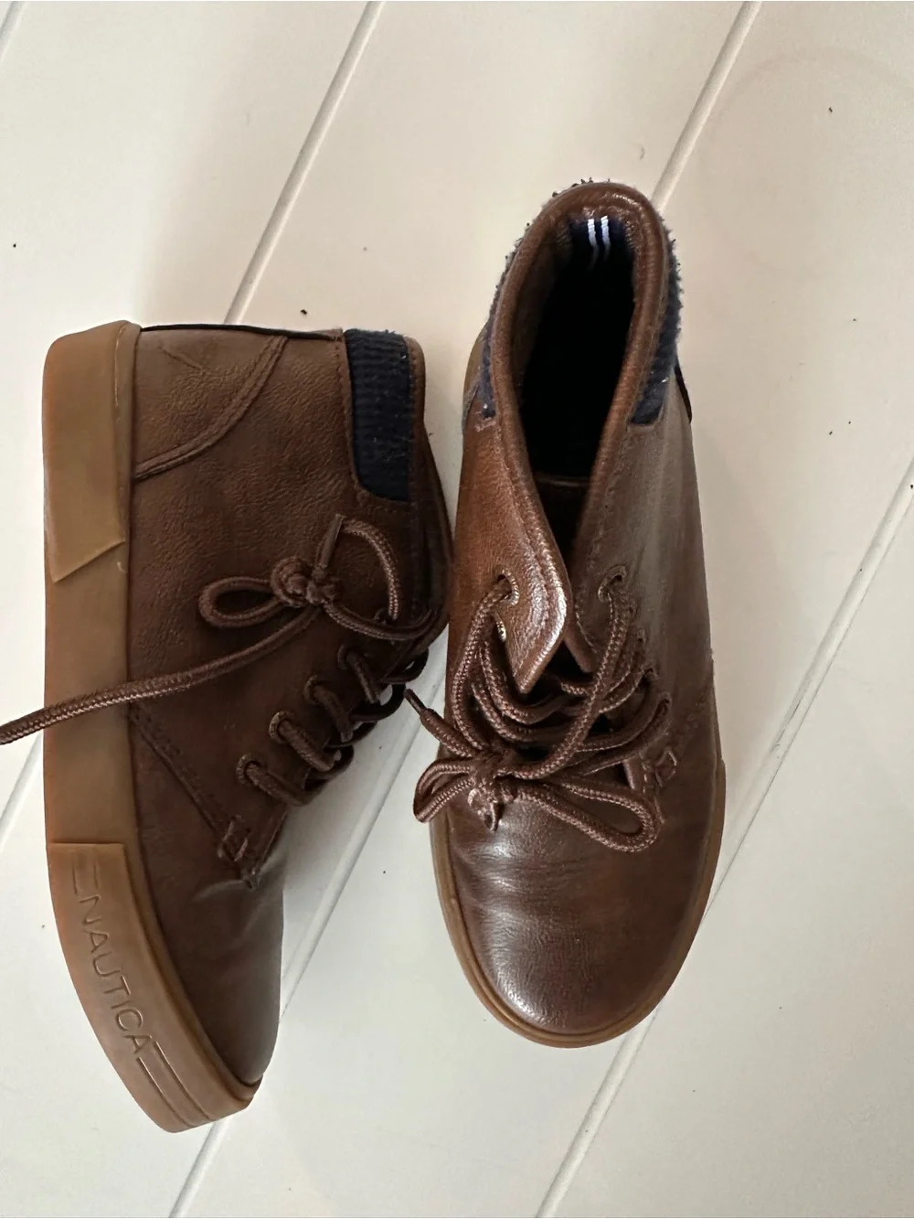 Nautica Brown Leather Chukka Boots with Lace-Up